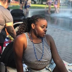 Meet your Posher, Jamila